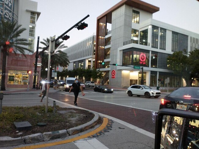 Building Photo - 545 Michigan Ave