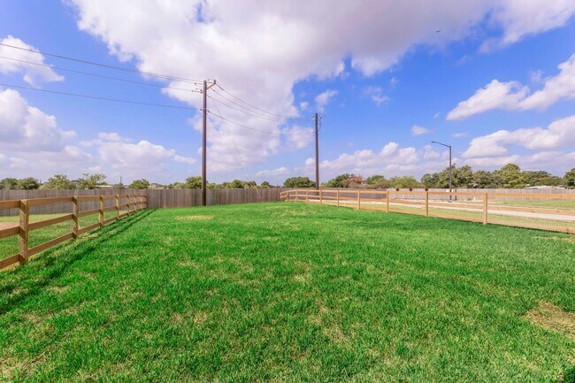 Building Photo - 3013 Alpha Wolf Ct