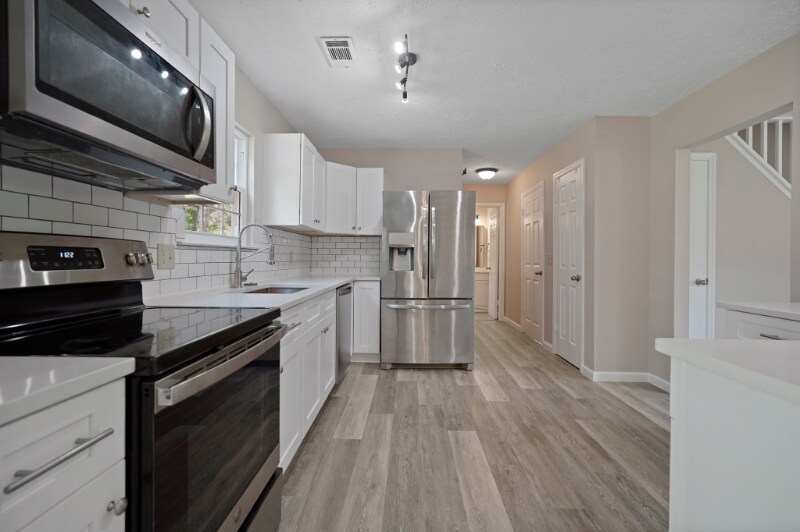 Building Photo - 85 Blue Heron Ct