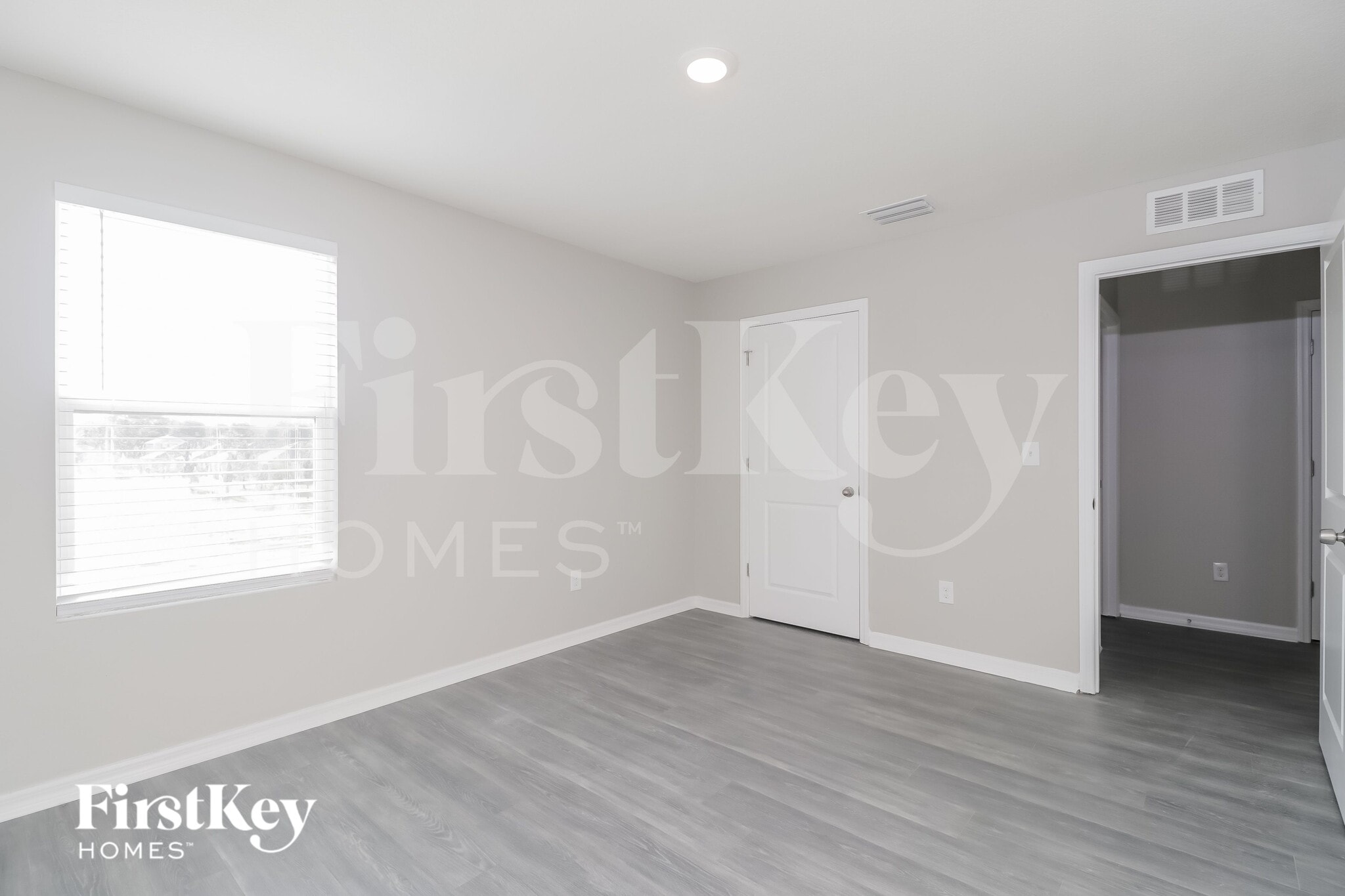 Building Photo - 35702 Jenny Lynne Cir