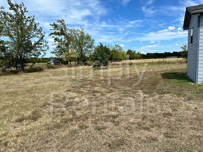 Building Photo - 479 Mills Way