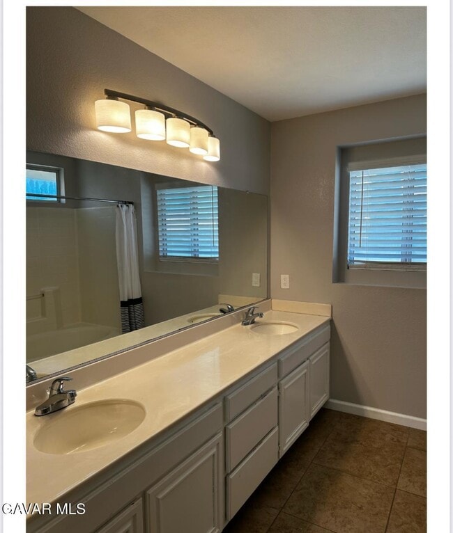 Building Photo - 5725 Monterey Pl