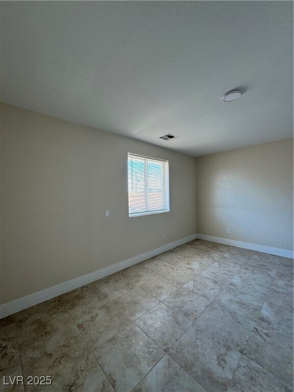 Building Photo - 640 E San Lorenzo St