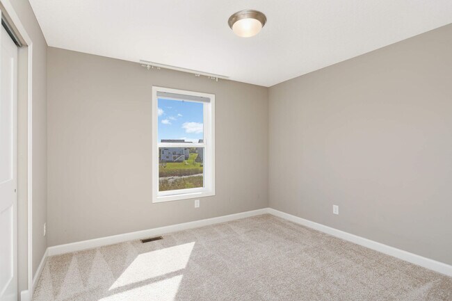 Building Photo - 17545 57th St NE