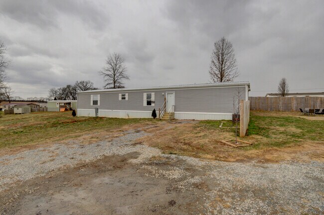 Building Photo - 295 Seays Rd