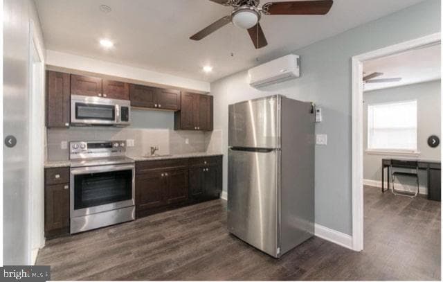 Building Photo - 1855 N 19th St