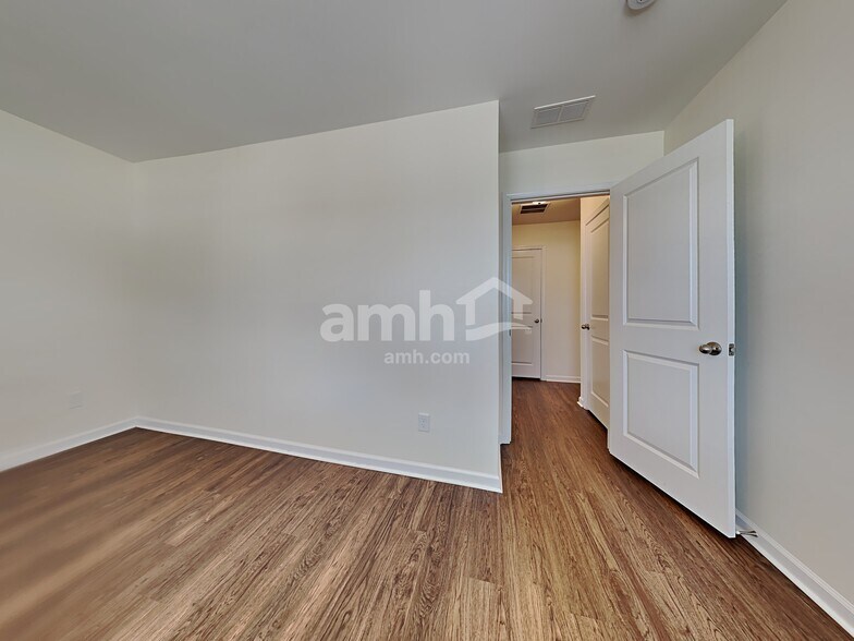 Building Photo - 182 Orion Way