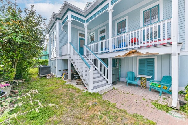 Building Photo - 3301 Ave N Ursuline St