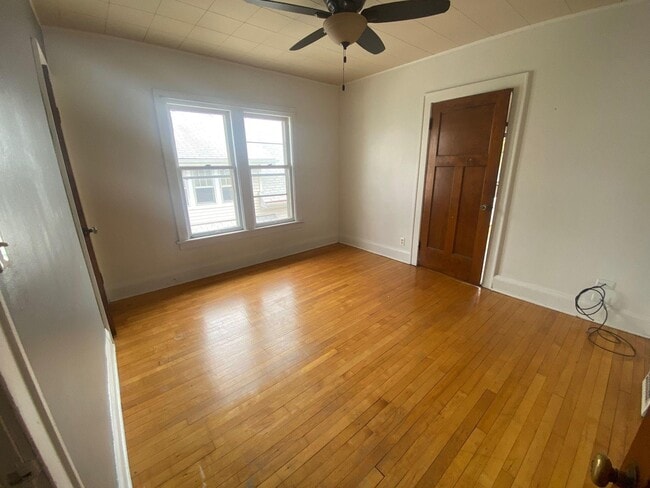 Building Photo - 2259 N 72nd St