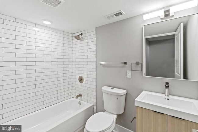 Building Photo - 2114 N 8th St