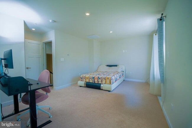 Building Photo - 8210 Goldstone Ct
