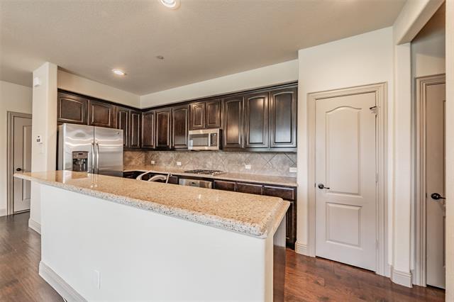 Building Photo - 4205 Riverview Dr