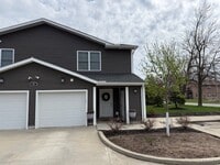 Building Photo - 46 Roger Chaffee Dr