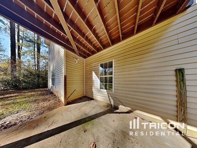 Building Photo - 1029 Matthews Way