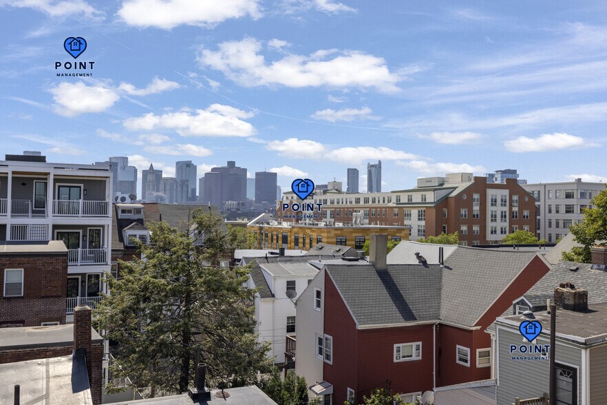 Building Photo - 22 Paris St