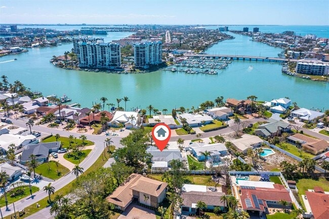 Building Photo - 10001 S Yacht Club Dr