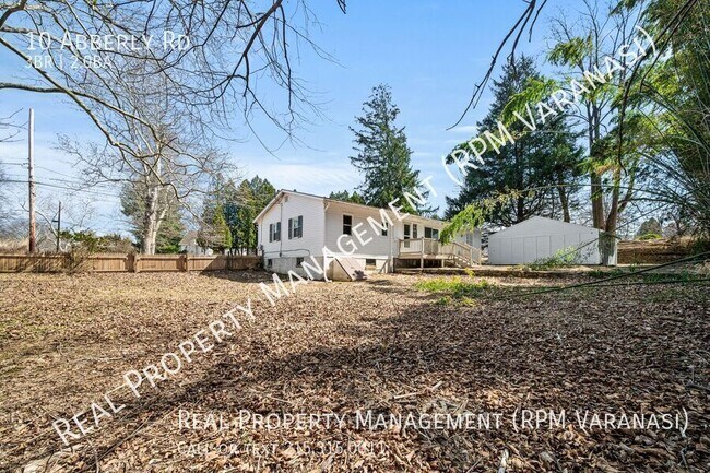 Building Photo - 10 Abberly Rd