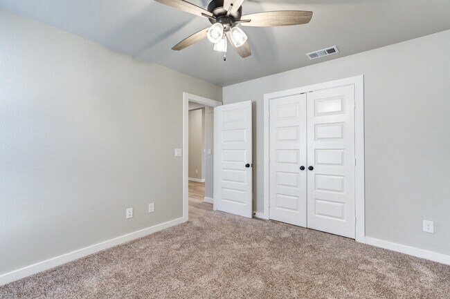 Building Photo - 1614 141st St