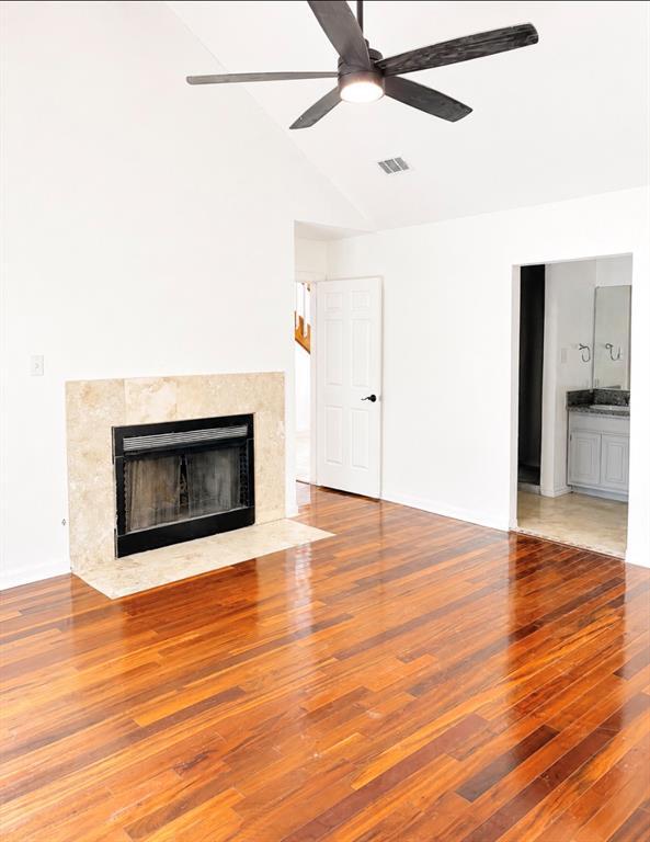 Building Photo - 302 Meadow Creek Dr