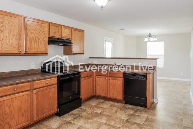 Building Photo - 157 Cloverbrook Dr