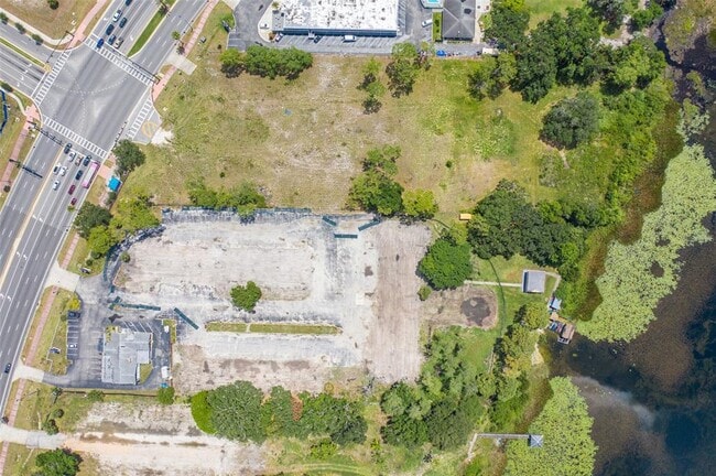Building Photo - 2131 Penny Ln