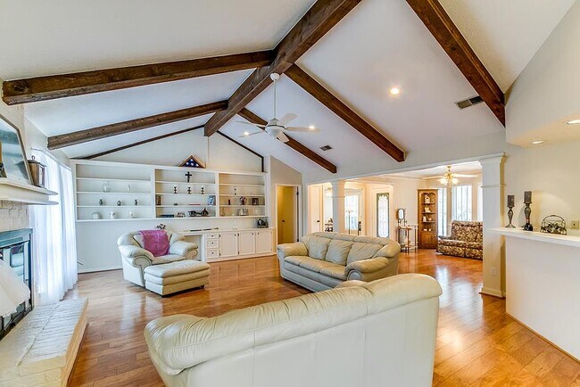 Building Photo - 17630 Mantana Ct