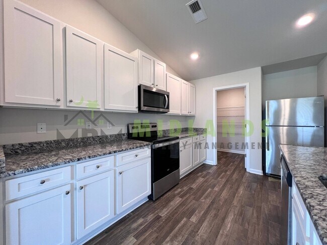 Building Photo - 645 Wild Tulip Ct