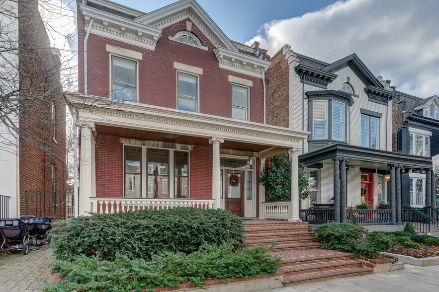 Building Photo - 1913 Hanover Ave