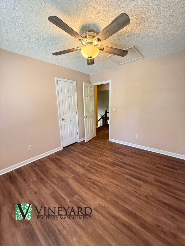 Building Photo - 5065 Sand Wedge Cir