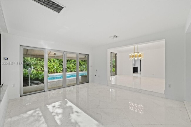 Building Photo - 114-113 3rd San Marino Terrace