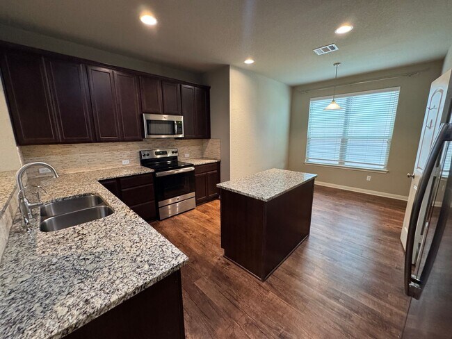 Building Photo - 4-Bedroom House for Rent in Killeen