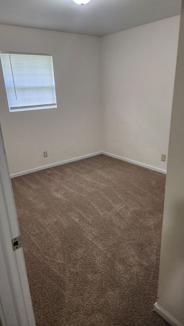 Building Photo - Brick Ranch House Near Downtown Augusta, GA!