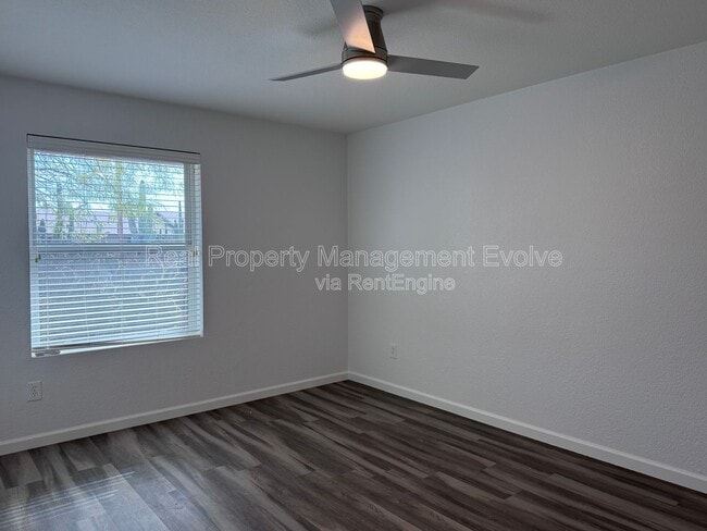 Building Photo - 4428 E Joan De Arc Ave