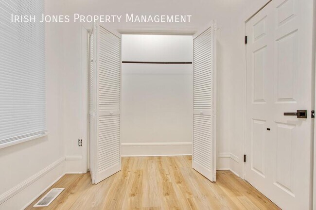 Building Photo - 9 West Ave