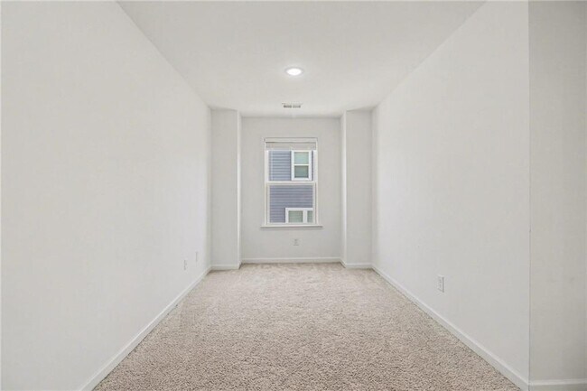 Building Photo - 5510 Bower Pl