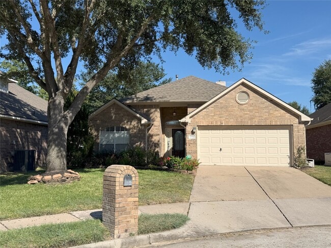 Primary Photo - 13706 Naples Park Ln