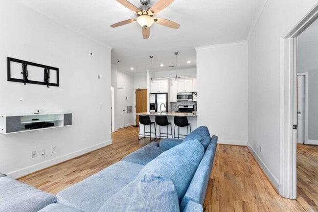 Building Photo - 384 Ralph McGill Blvd NE