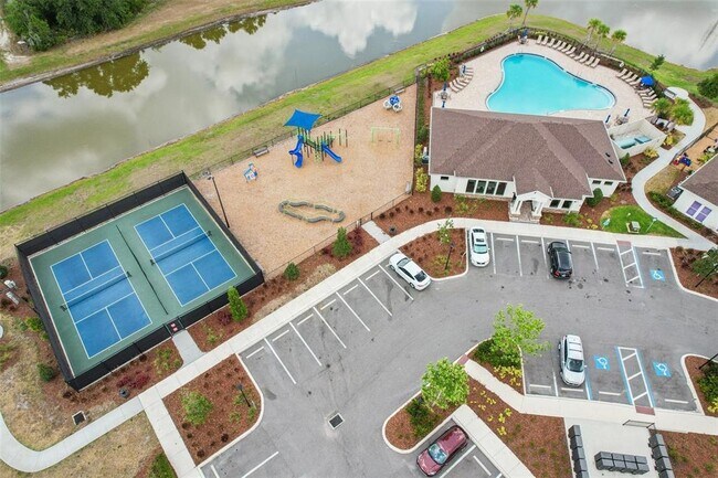 Building Photo - 13055 Willow Grove Dr