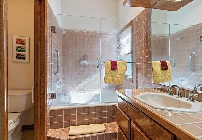 Building Photo - Executive 2BR/3BA Condo with Mountain View...