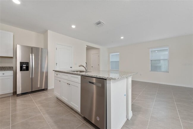 Building Photo - 2071 Tay Wes Dr