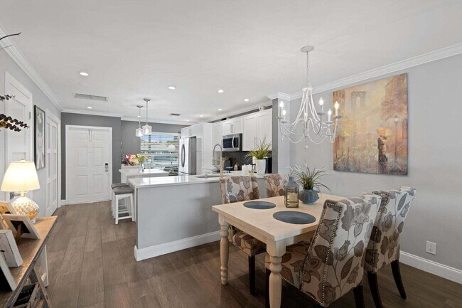 Building Photo - 5400 Poppy Pl