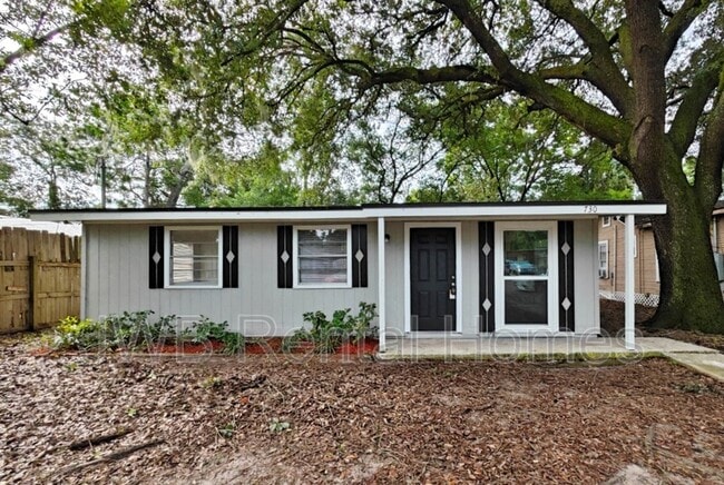 Building Photo - 730 Fernway St