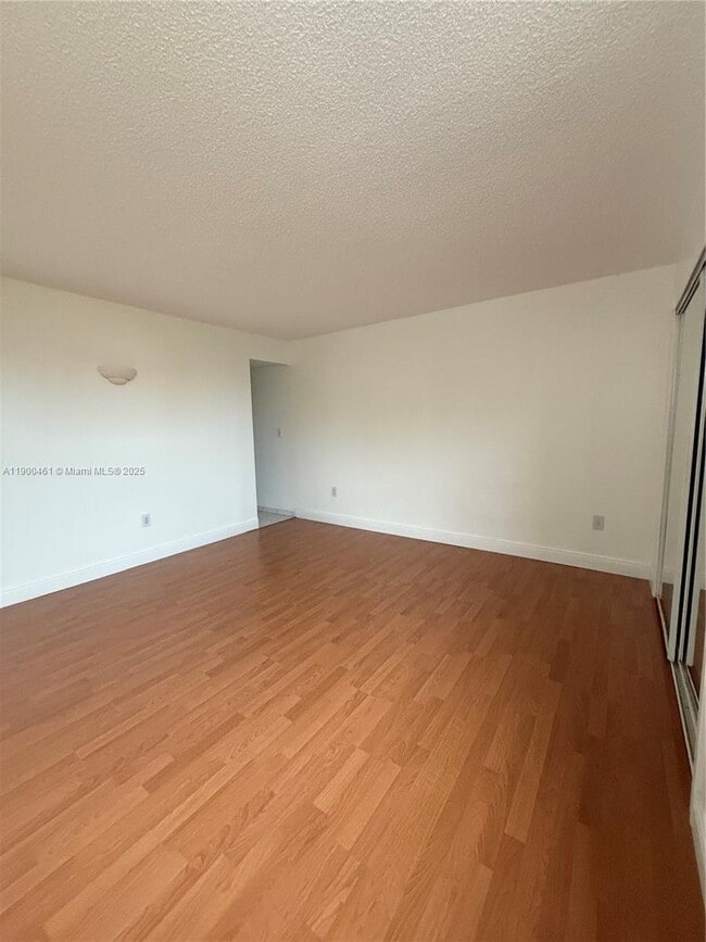 Building Photo - 802 NW 87th Ave