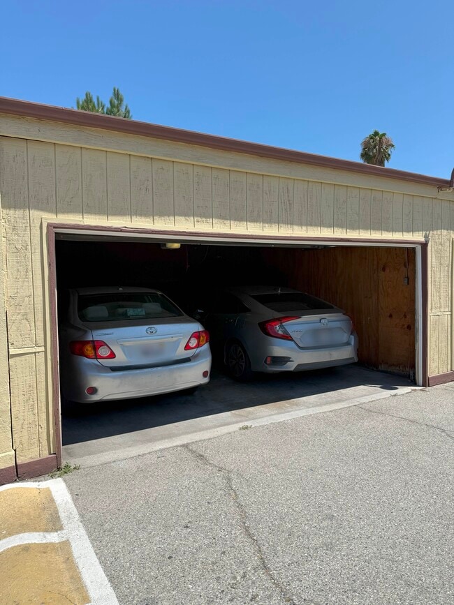 Garage Parking Spot (Left) - 4700 Clair del Ave