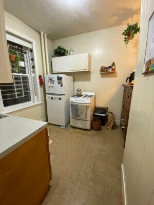 Building Photo - 107 Gordon St