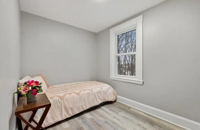 Building Photo - 214 Greene St