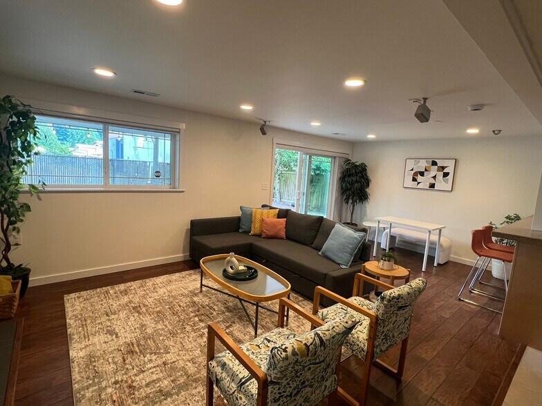 Primary Photo - 118 153rd Pl SE