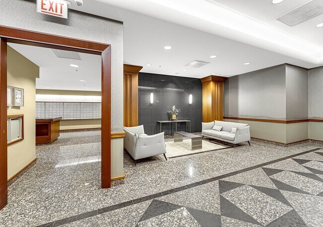 Building Photo - 545 N Dearborn St