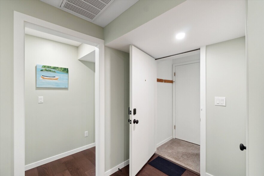 Building Photo - 1807 Fair St