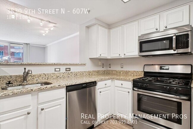 Building Photo - 3830 9th St N